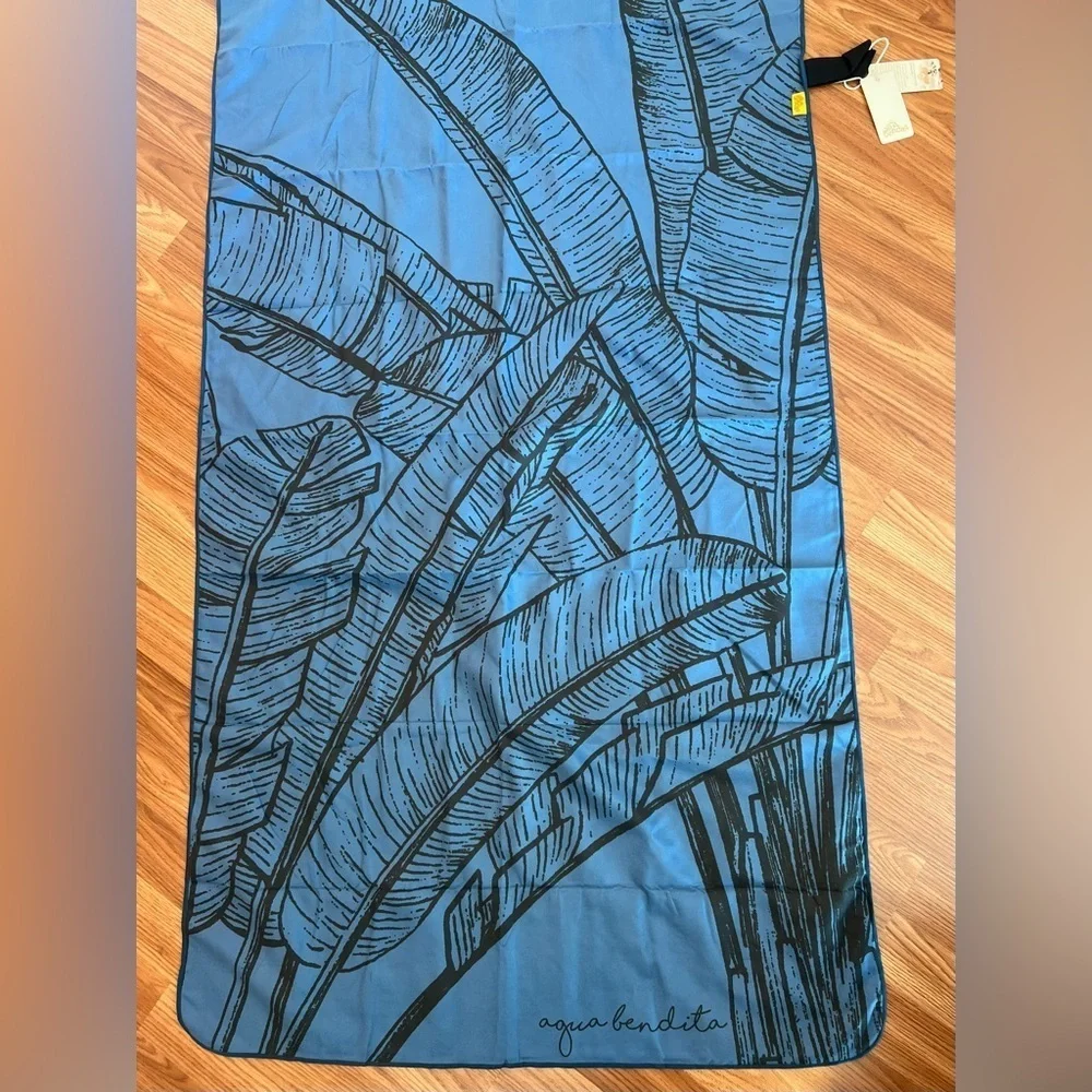 Agua Bendita Blue Botanical Towel